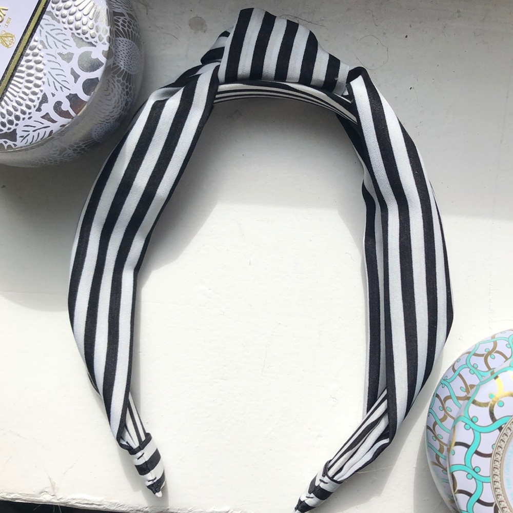 Banana Republic striped knot headband